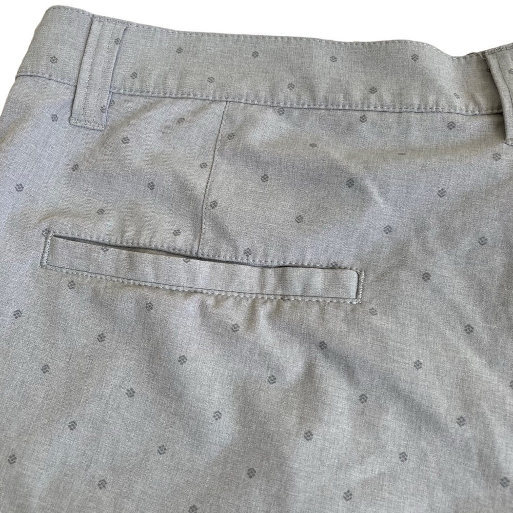 Travis Mathew ‘Barnacle’ Hybrid Shorts in Grey Heather Sleet Golf 9” Sz L - Picture 9 of 16